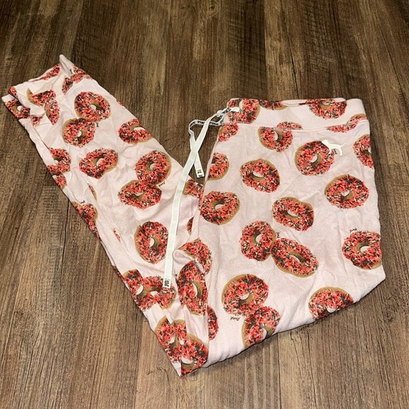 NWT VS Pink Cozy Sleep Donut Pajamas Set size L - Picture 9 of 9